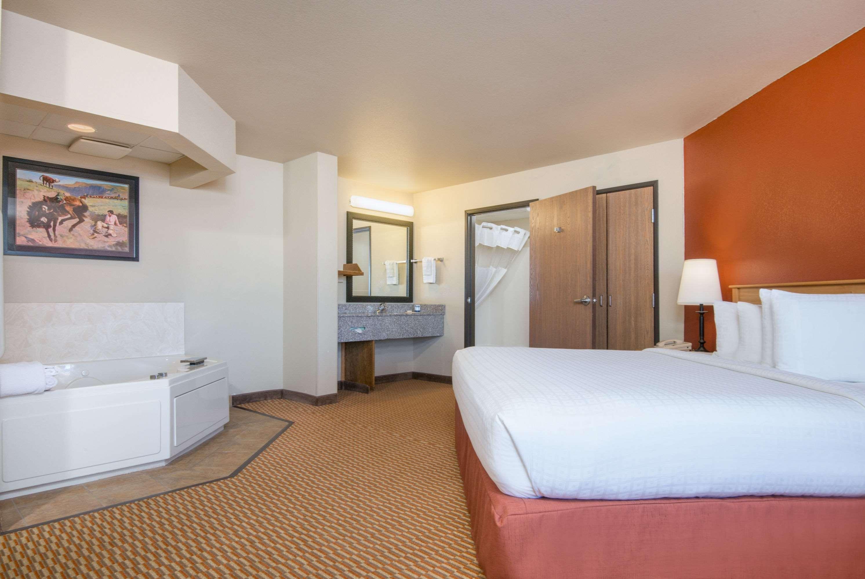 Americinn By Wyndham Pampa Event Center מראה חיצוני תמונה