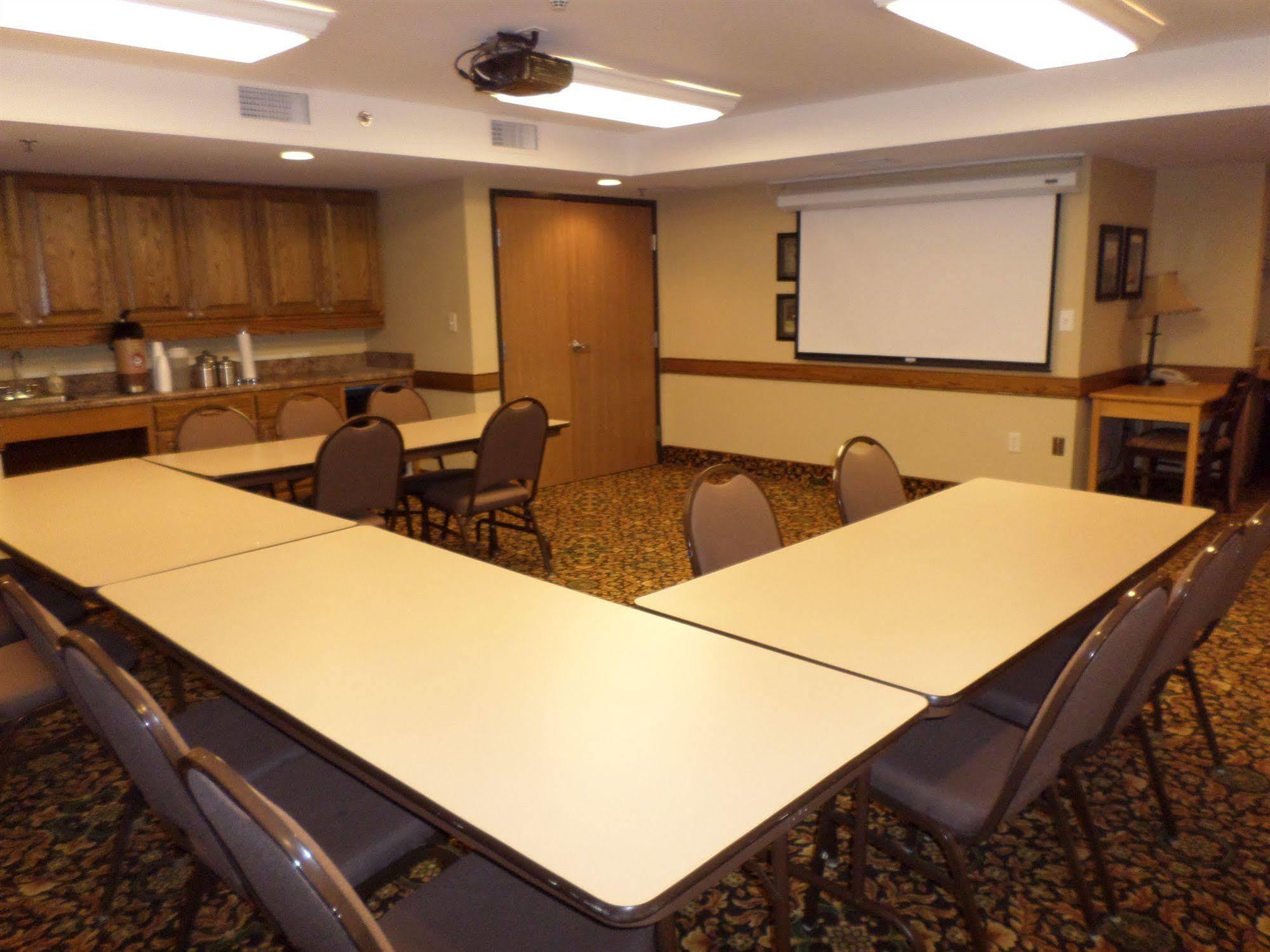 Americinn By Wyndham Pampa Event Center מראה חיצוני תמונה